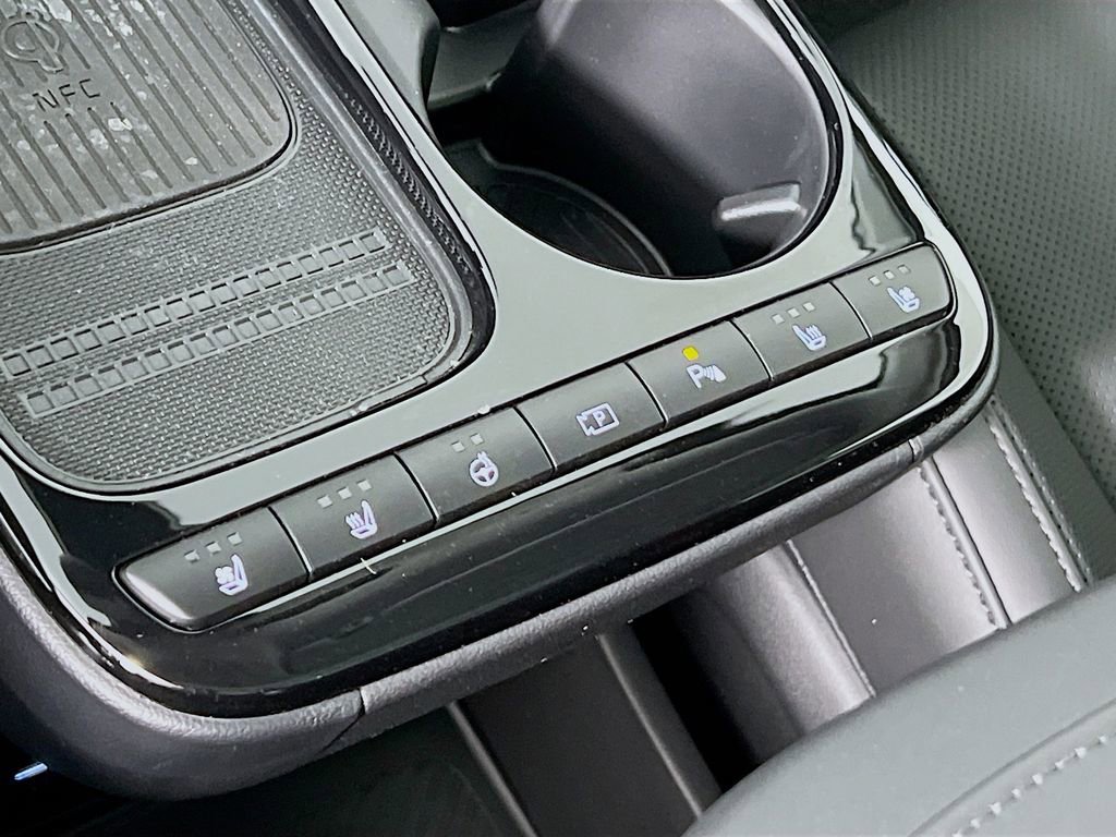 New 2026 Hyundai Ioniq 5 Limited image 18