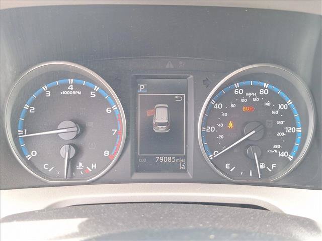 Used 2018 Toyota RAV4 XLE FWD image 11