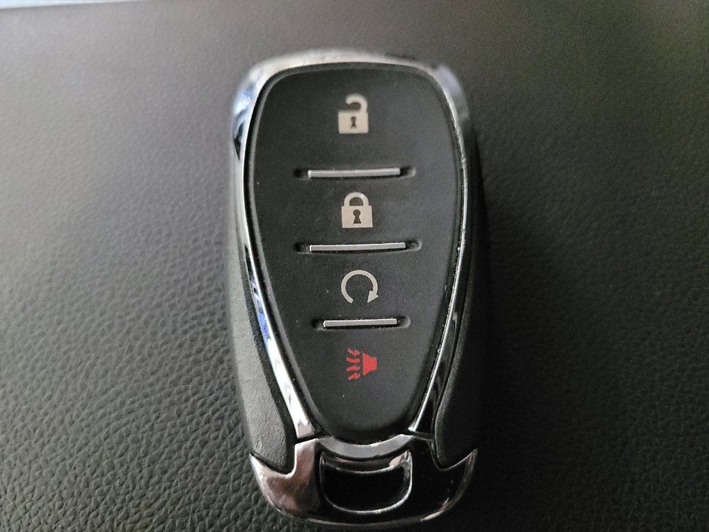 Used 2025 Chevrolet Trax LT FWD image 32