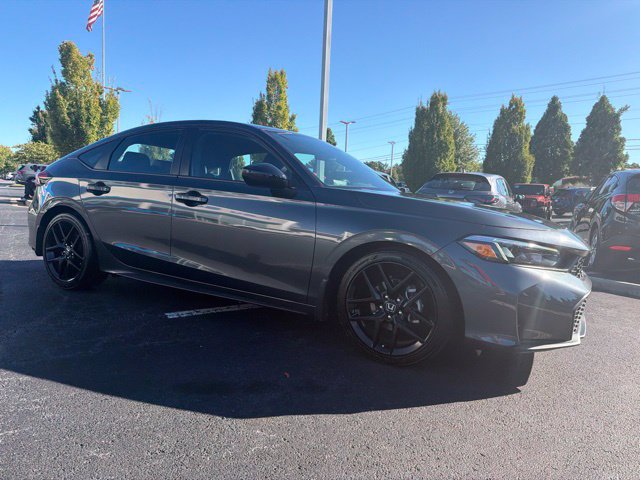 Used 2025 Honda Civic Sport image 4