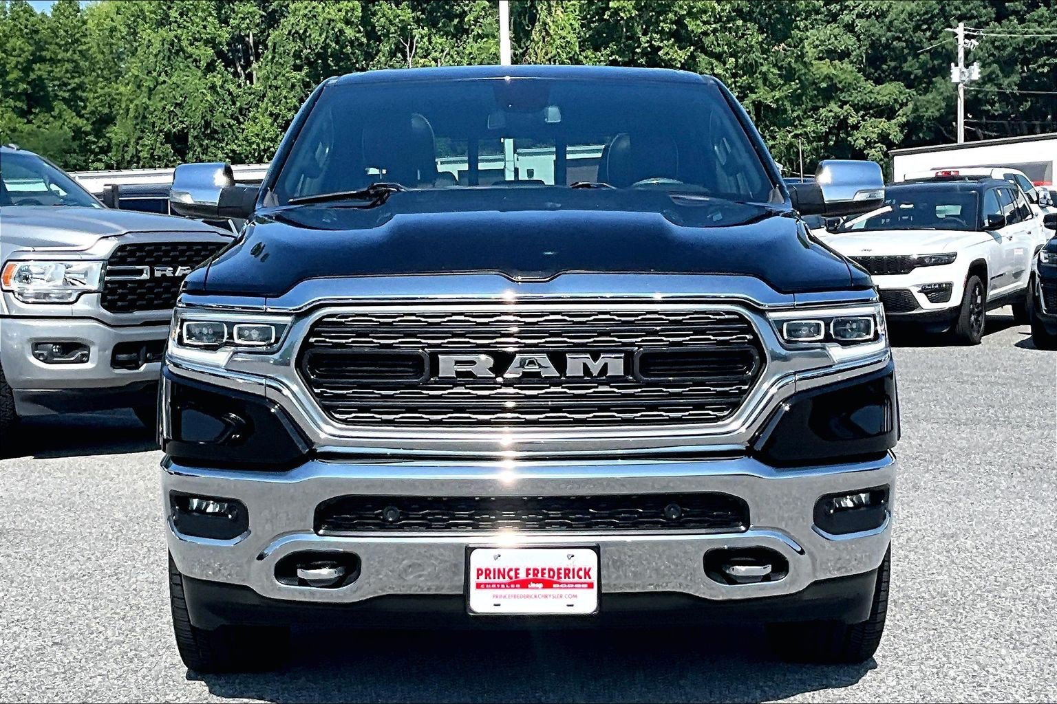 Used 2019 RAM 1500 Limited AWD/4WD image 2