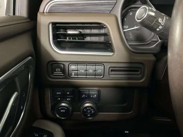 Used 2021 GMC Yukon SLT w/ SLT Premium Package image 26