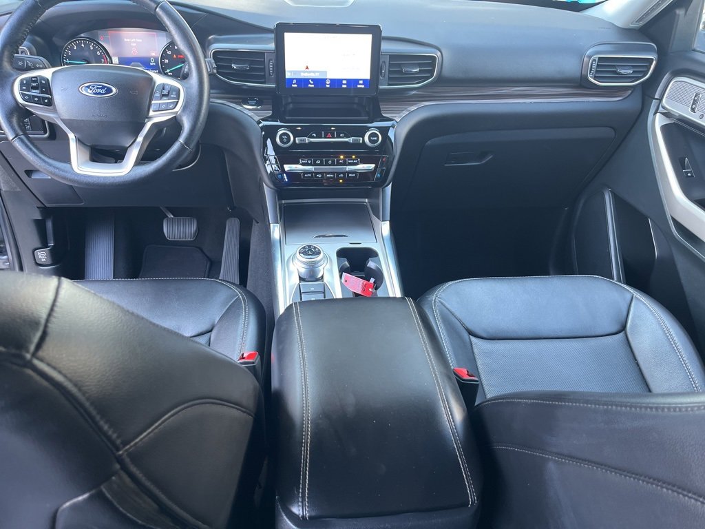 Used 2023 Ford Explorer Limited image 17