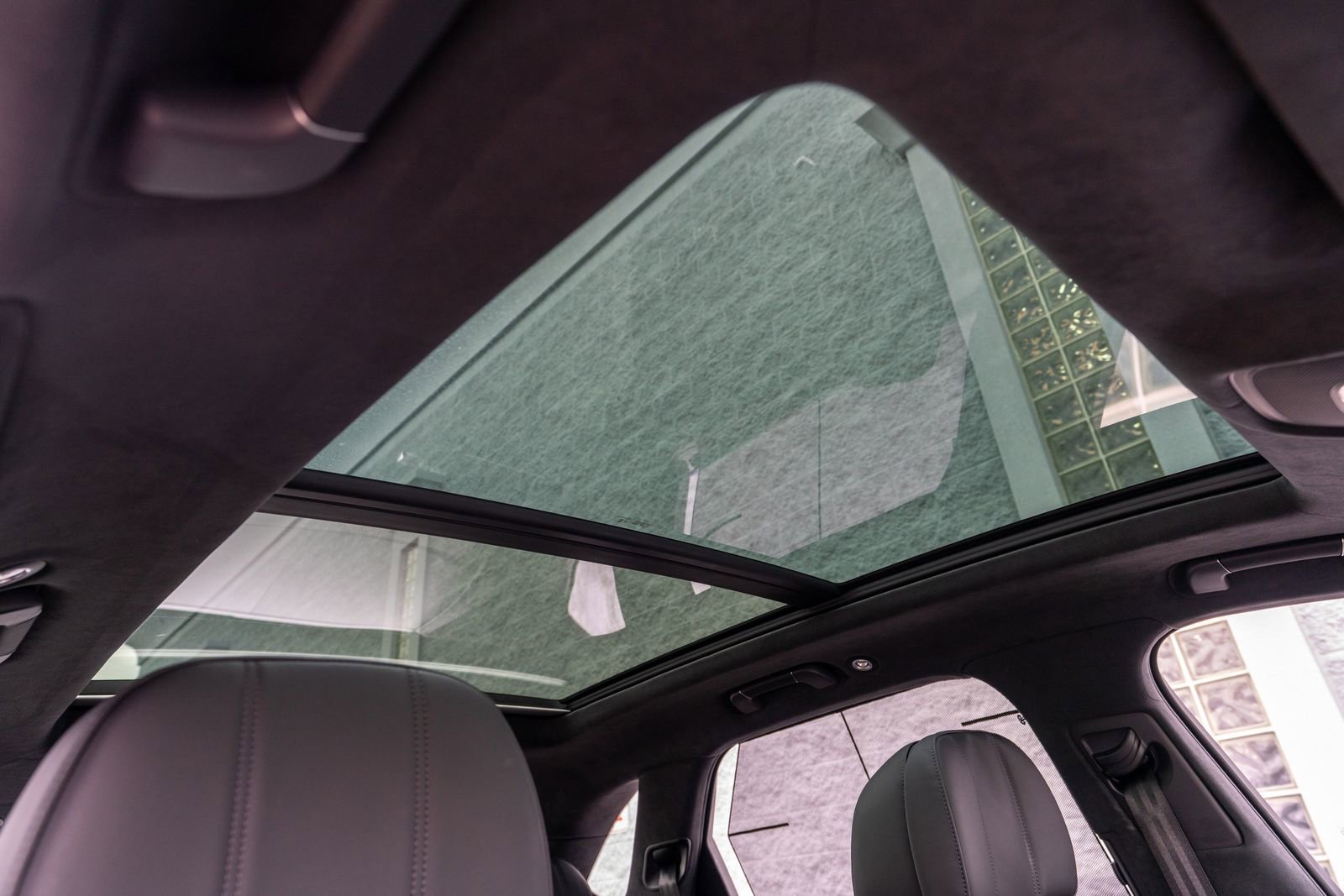 New 2025 Bentley Bentayga image 45