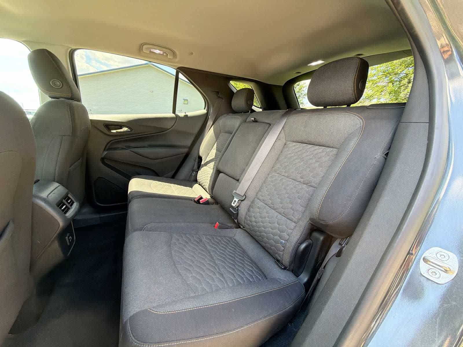 Used 2020 Chevrolet Equinox LT FWD image 16