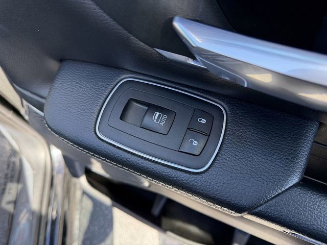 Used 2024 RAM 1500 Laramie RWD image 34