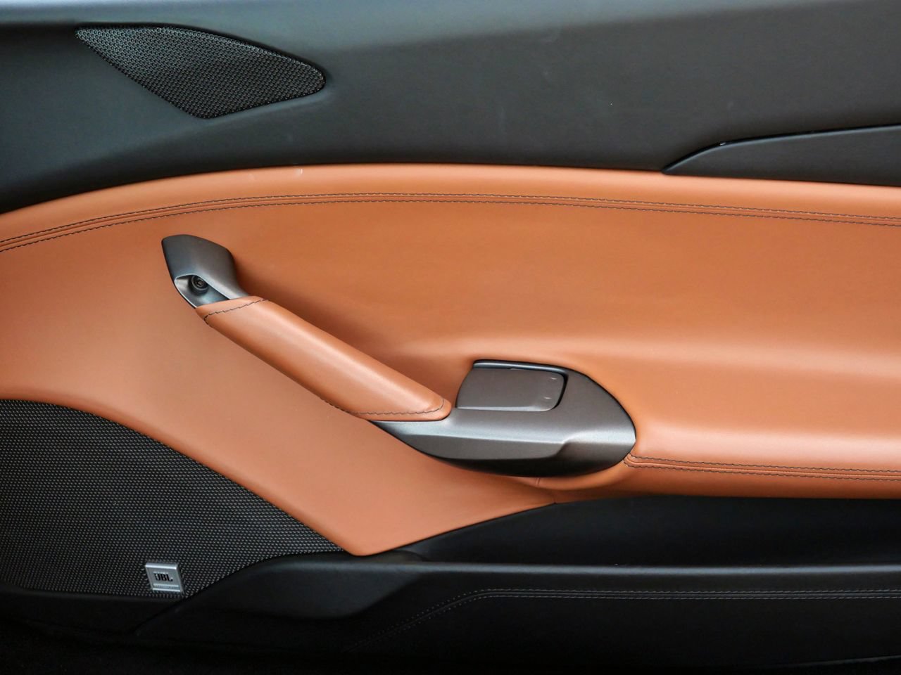 Used 2018 Ferrari 488 Spider RWD image 21