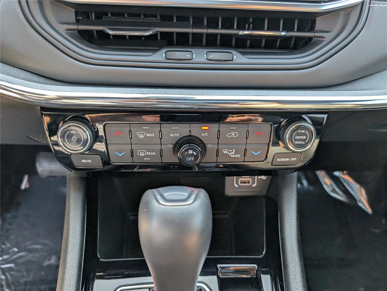 Used 2022 Jeep Compass High Altitude image 28