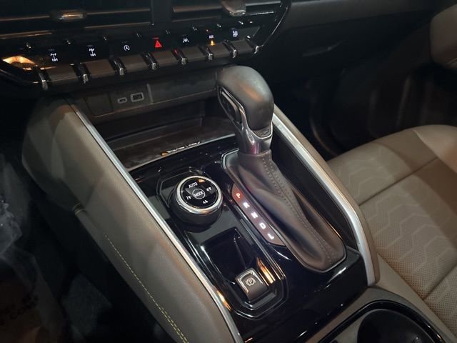 Used 2023 Chevrolet Colorado ZR2 w/ ZR2 Convenience Package III image 17