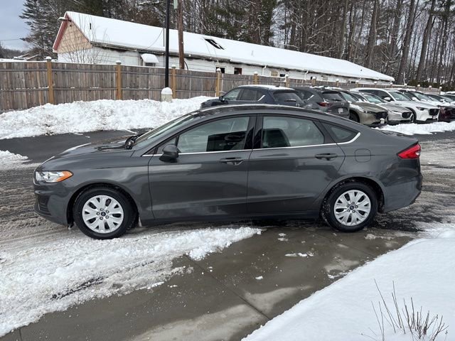 Used 2020 Ford Fusion S image 3