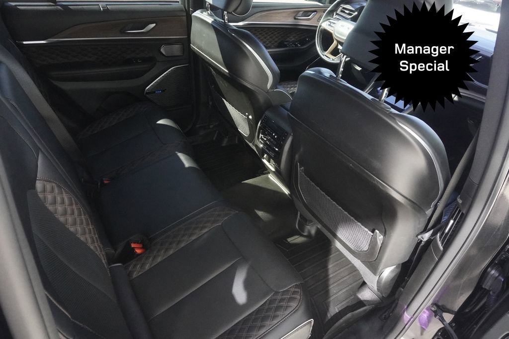 Used 2022 Jeep Grand Cherokee Summit w/ Adv Protech Group IV AWD/4WD image 26