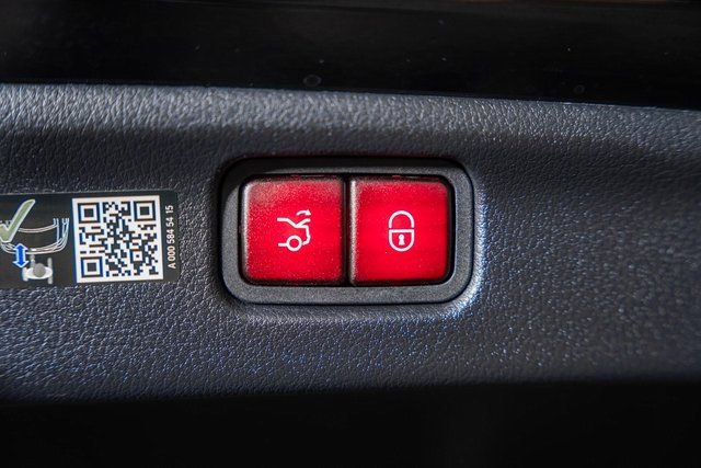 Used 2023 Mercedes-Benz C 300 4MATIC Sedan w/ AMG Line w/ Night Package image 8