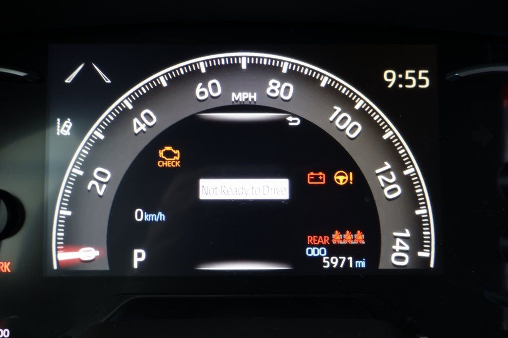 Used 2025 Toyota RAV4 LE FWD image 17