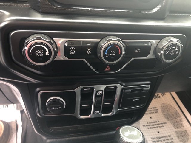 Used 2021 Jeep Wrangler Unlimited Sport image 14