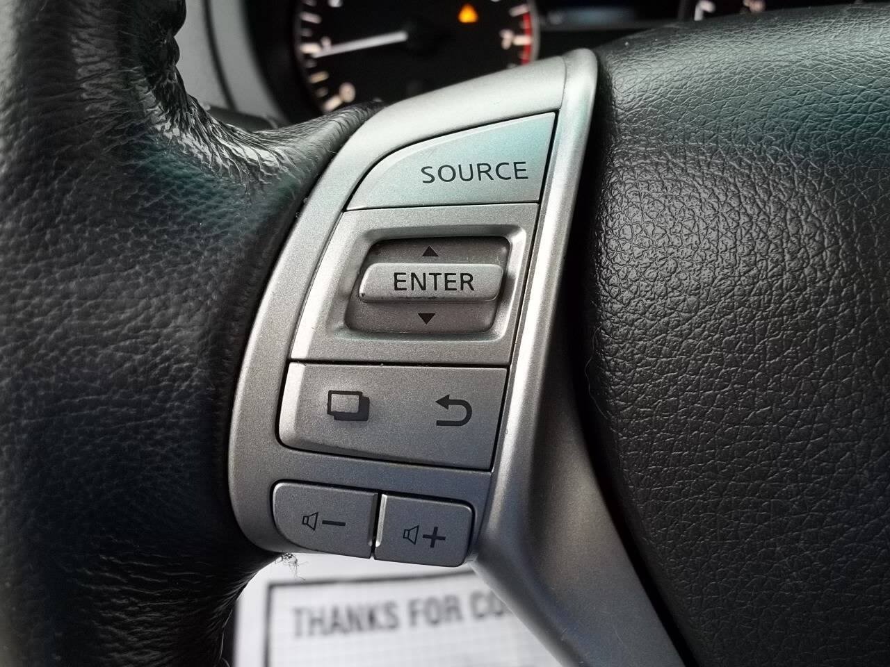 Used 2013 Nissan Altima 2.5 SL w/ Technology Pkg FWD image 21