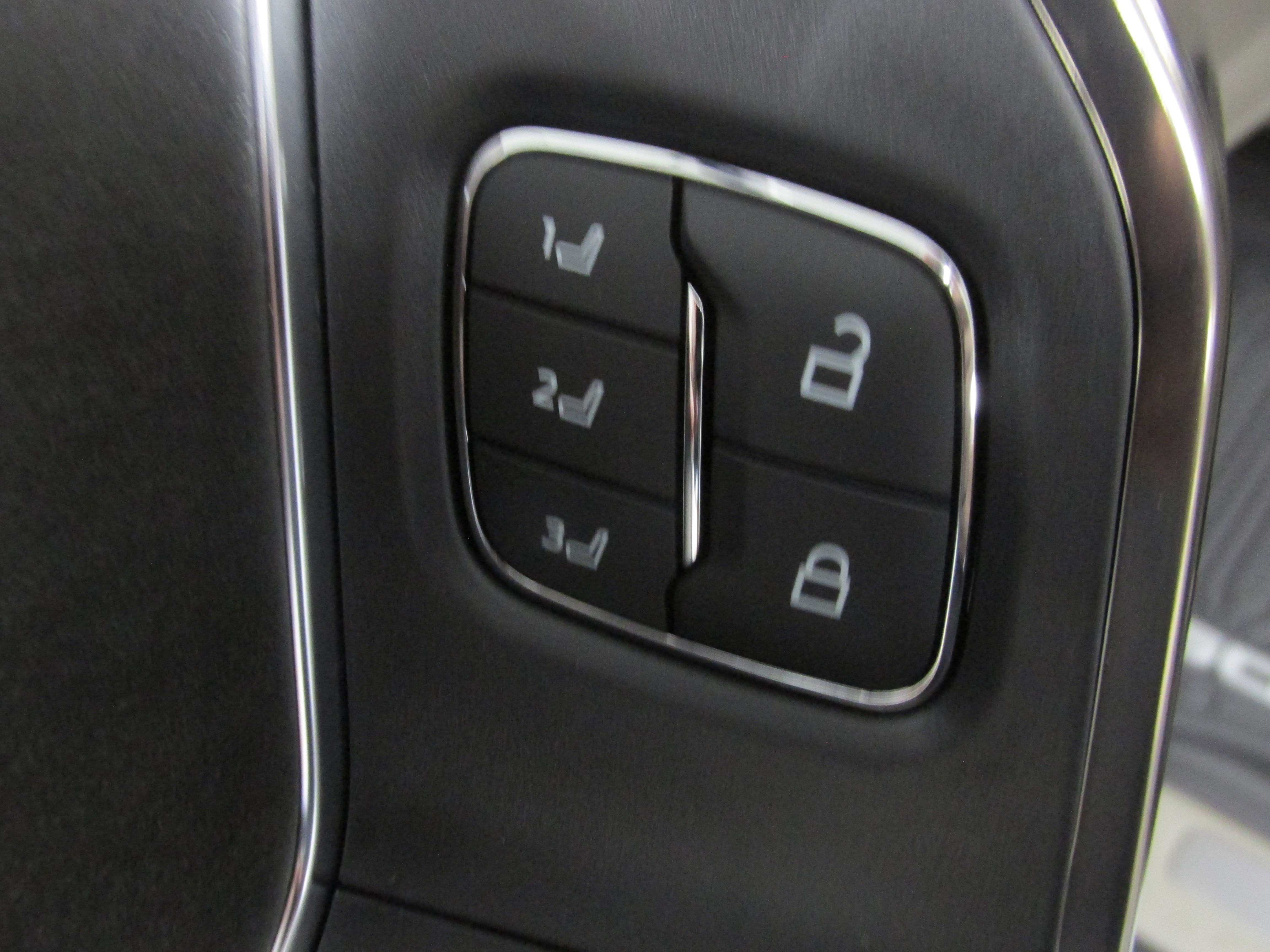 New 2025 Ford F150 Platinum image 33