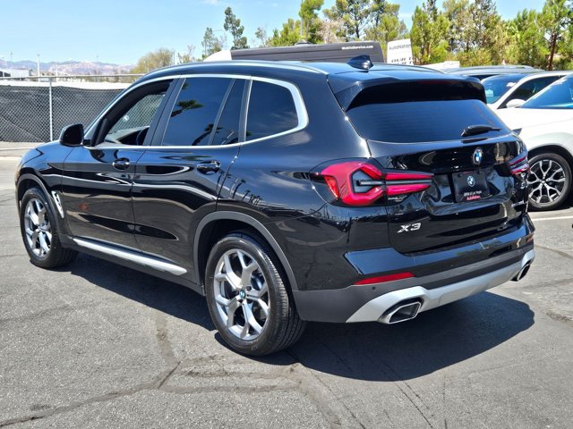 Certified 2024 BMW X3 sDrive30i w/ Premium Package RWD image 8