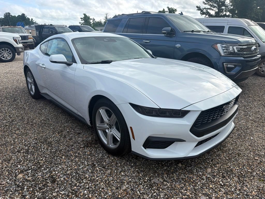 Used 2026 Ford Mustang Premium RWD image 2