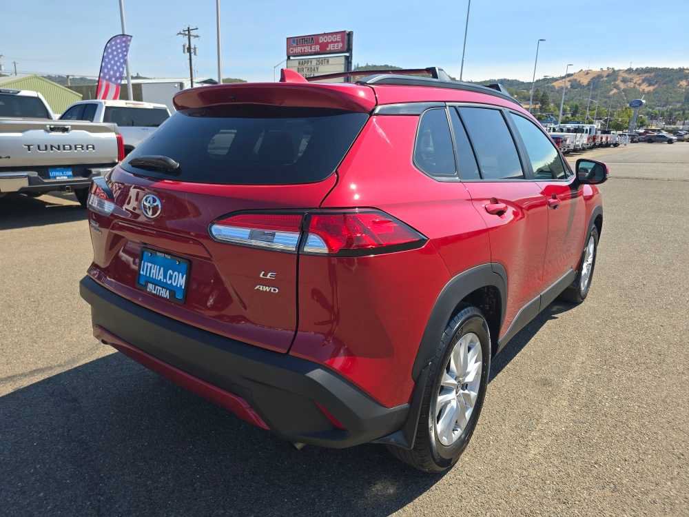 Used 2024 Toyota Corolla Cross LE w/ Moonroof Package AWD/4WD image 5