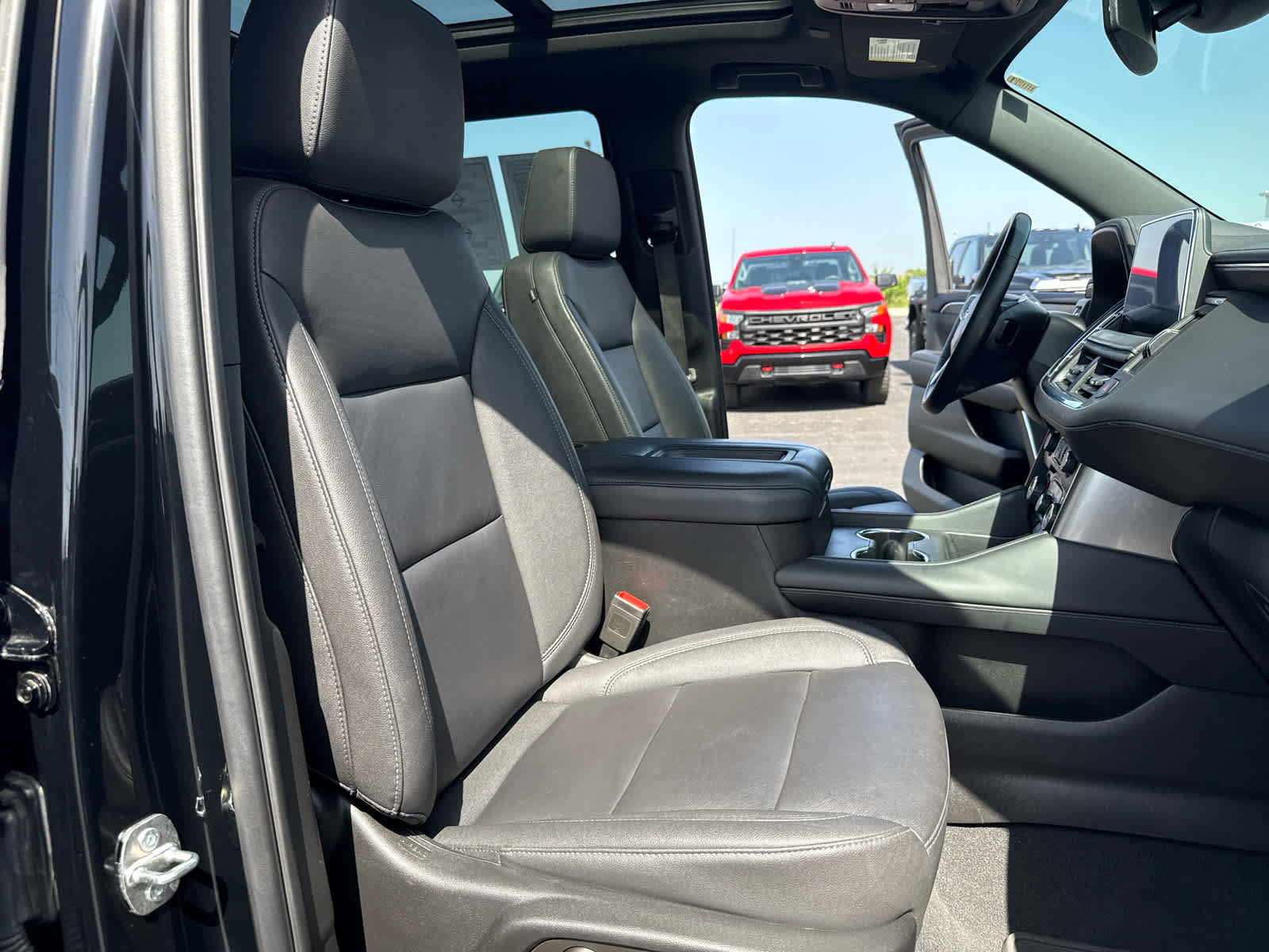 Certified 2023 Chevrolet Tahoe LT w/ LT Signature Package AWD/4WD image 27