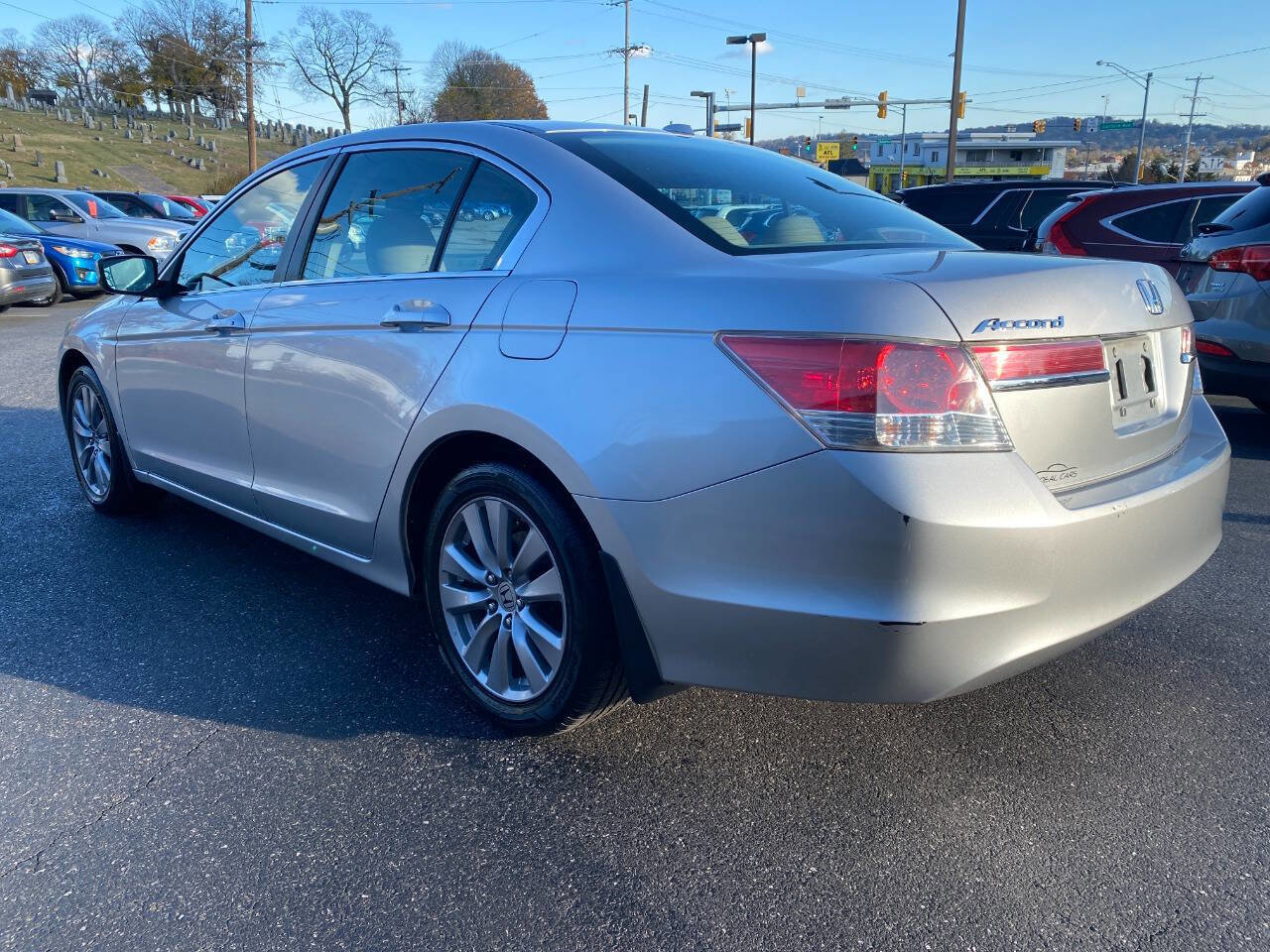 Used 2011 Honda Accord EX-L image 5