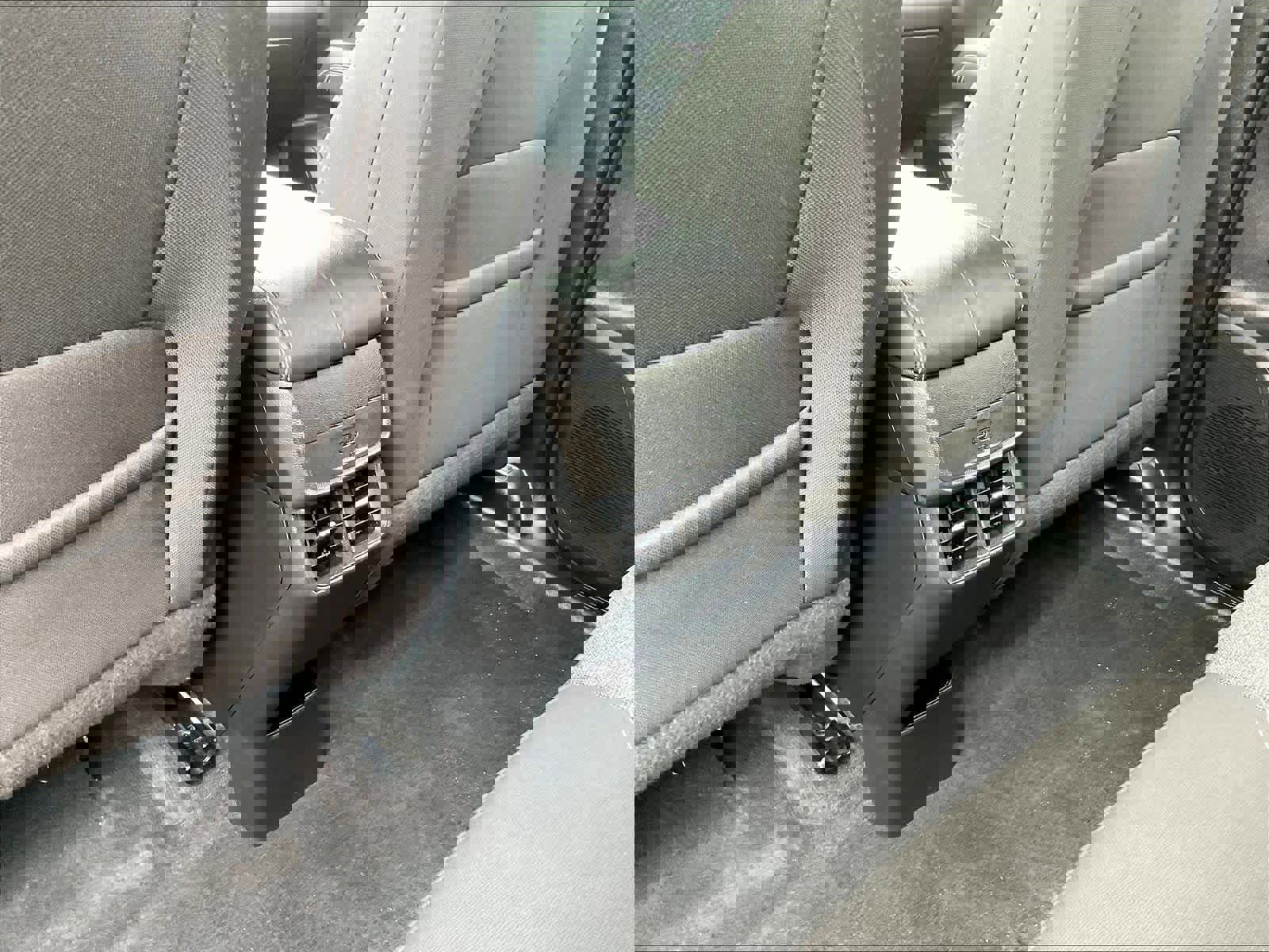 Used 2025 GMC Terrain Elevation image 27