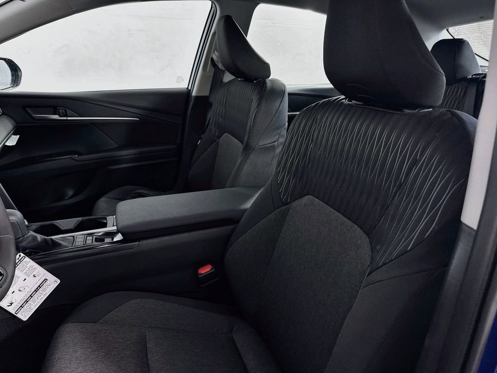 New 2026 Toyota Camry LE FWD image 32