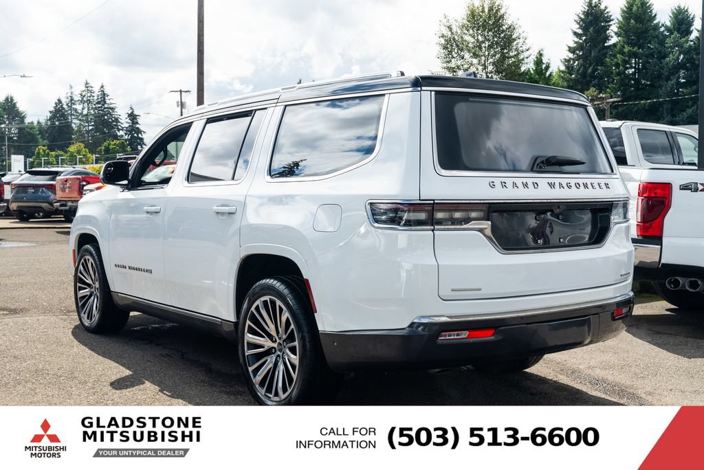 Used 2022 Jeep Grand Wagoneer Series III w/ Rear Seat Video Group 1 AWD/4WD image 5