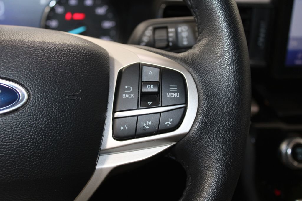Used 2024 Ford Explorer Limited image 40
