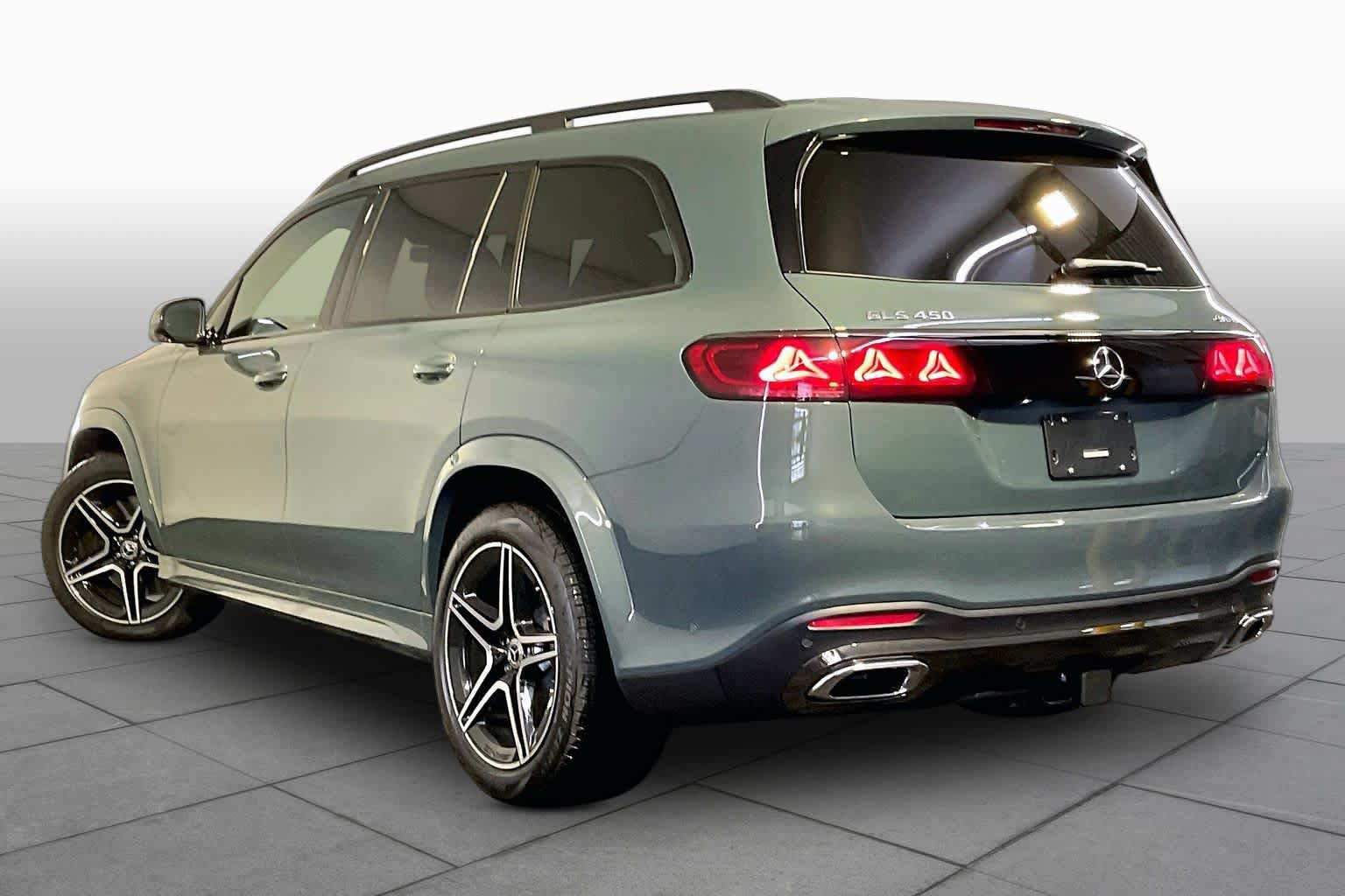 New 2027 Mercedes-Benz GLS 450 4MATIC image 3