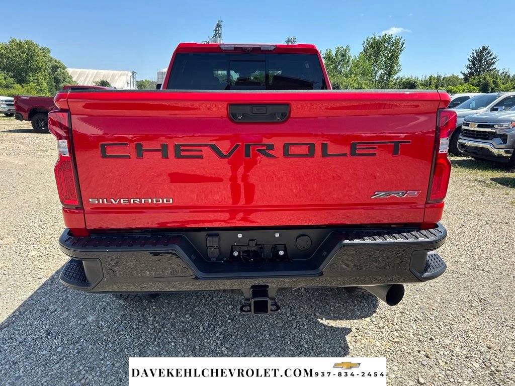 Used 2024 Chevrolet Silverado 2500 ZR2 w/ Technology Package AWD/4WD image 4