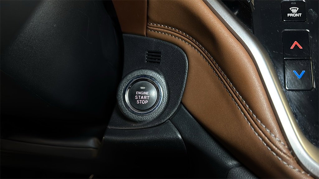 Used 2022 Subaru Outback Touring XT image 32