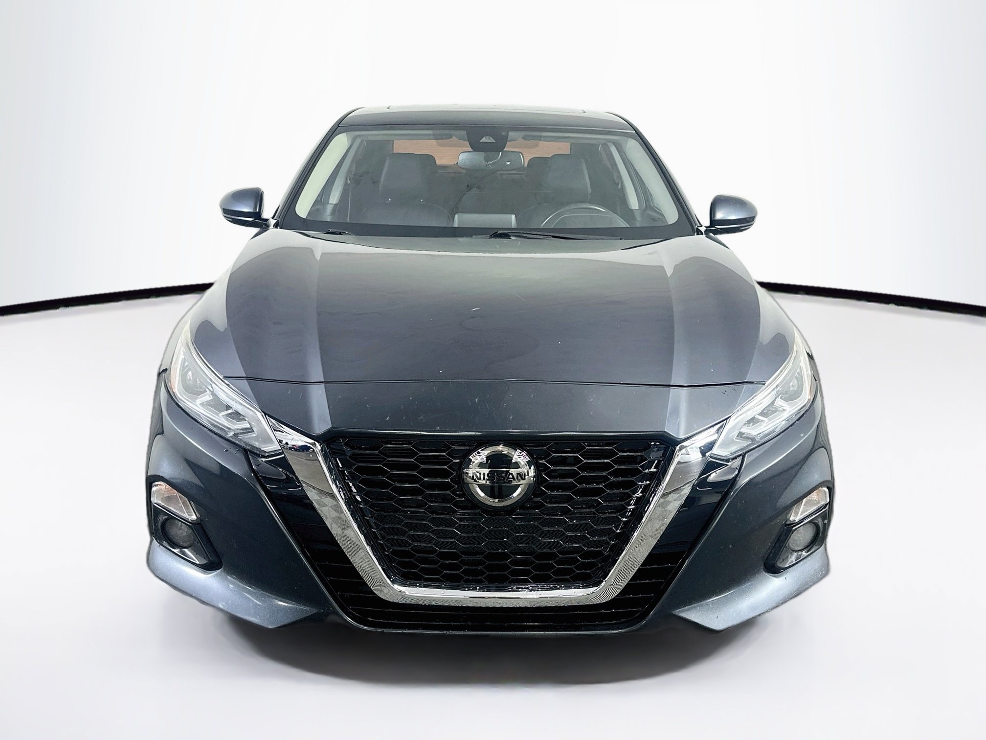 Used 2019 Nissan Altima 2.5 SL FWD image 2