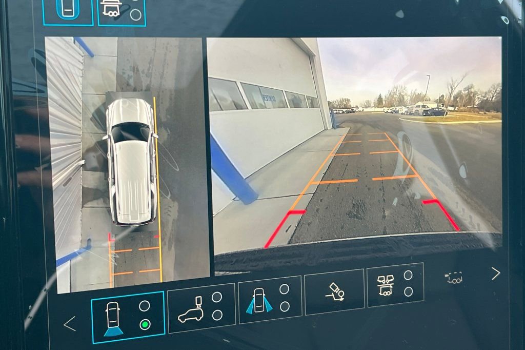 New 2026 GMC Yukon XL Denali w/ Denali Reserve Package image 18