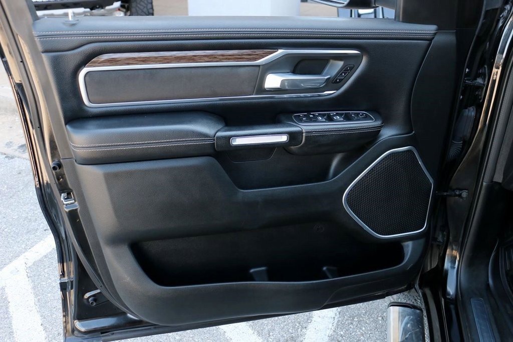 Used 2019 RAM 1500 Laramie image 16