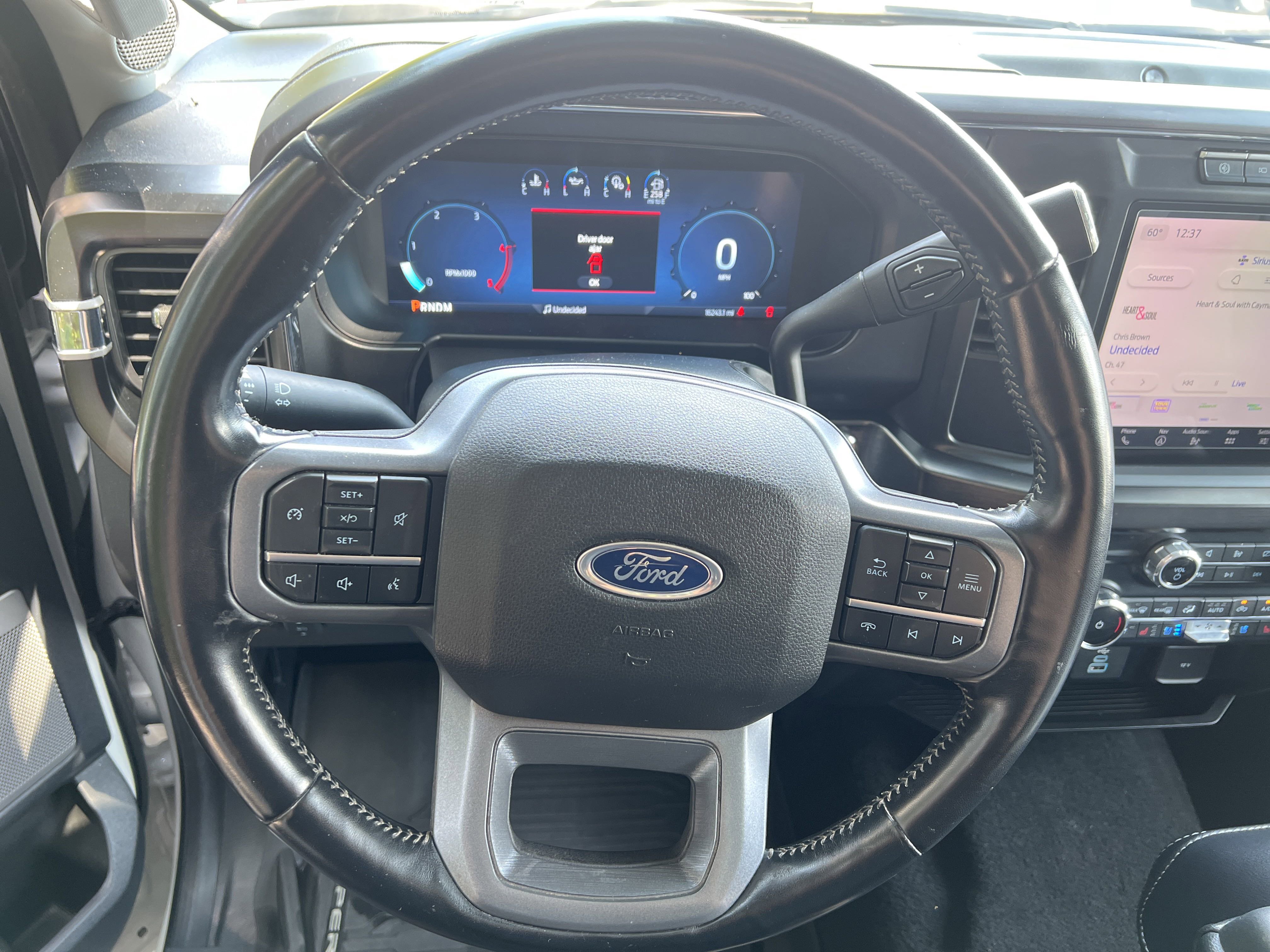 Used 2023 Ford F250 Lariat w/ Sport Appearance Package image 18
