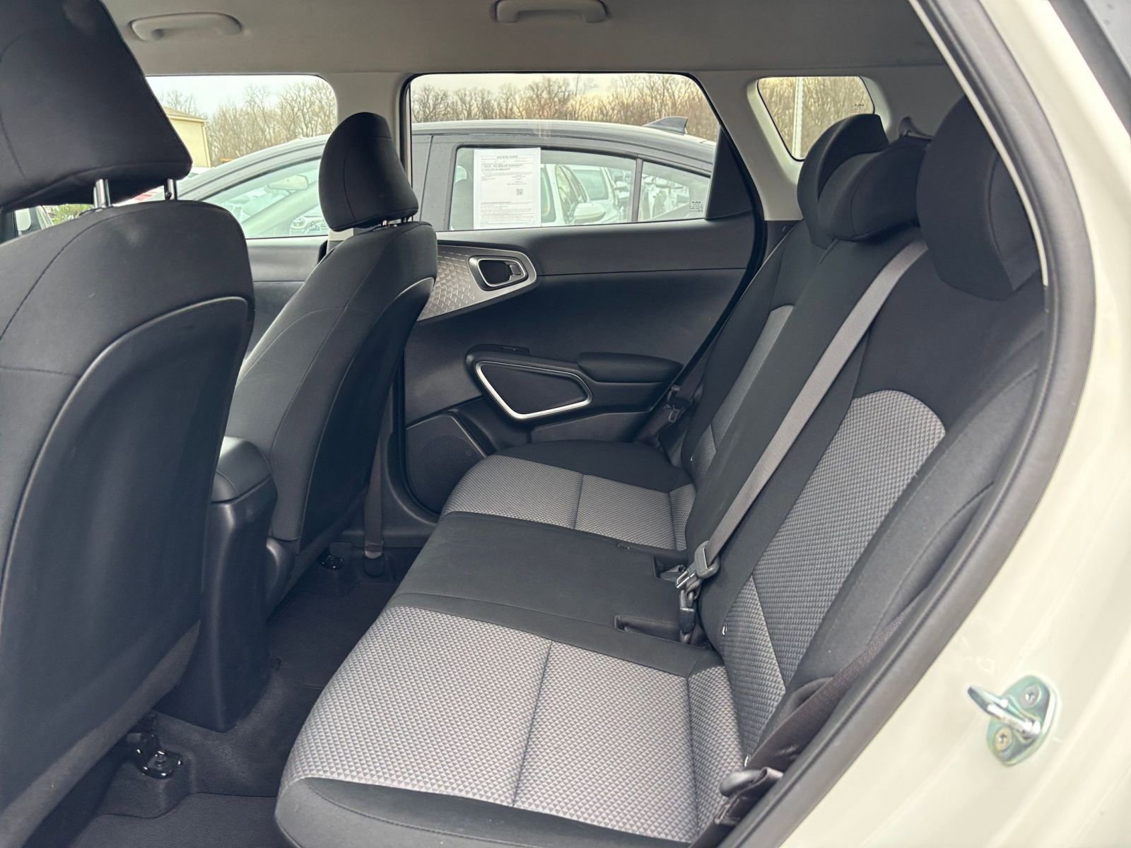 Used 2025 Kia Soul LX w/ LX Technology Package image 24