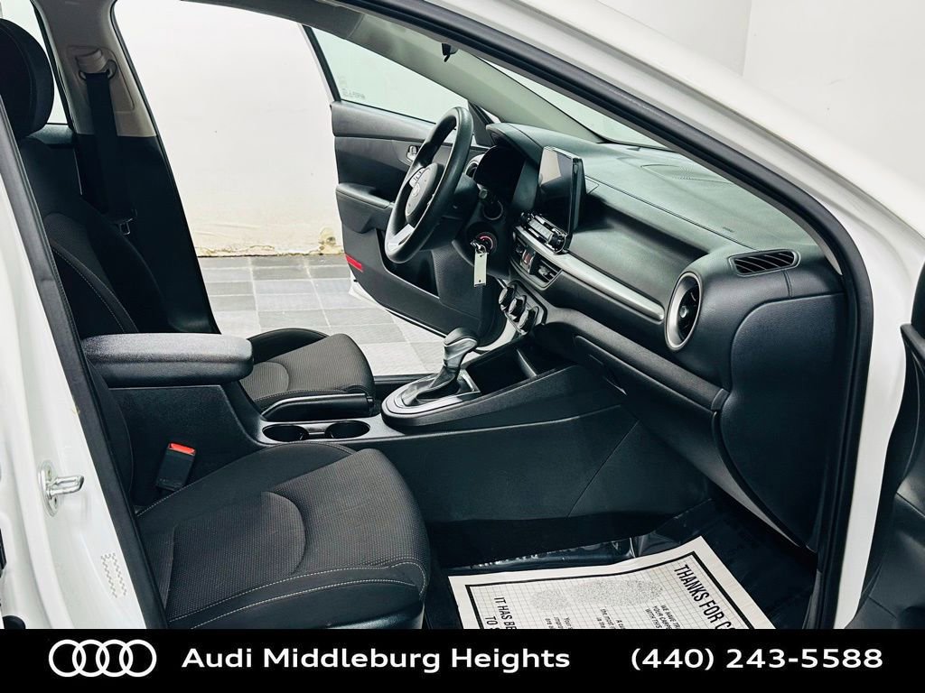 Used 2020 Kia Forte LXS image 8
