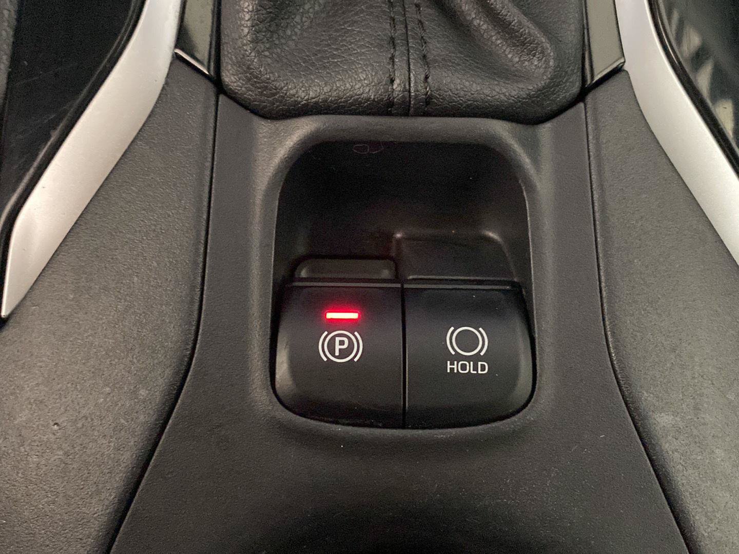 Used 2024 Toyota Corolla Cross LE AWD/4WD image 18