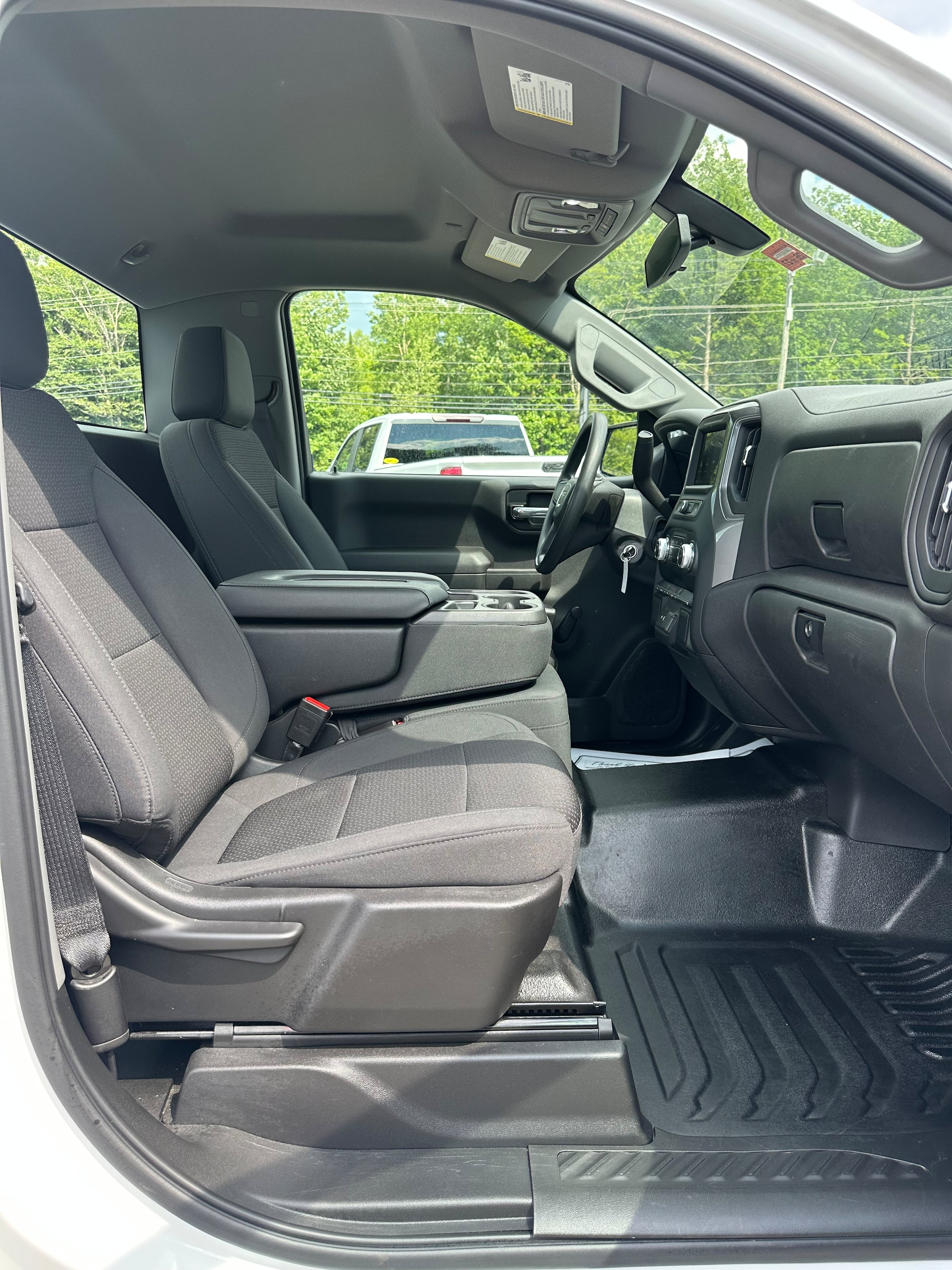 Used 2022 GMC Sierra 1500 Pro w/ Snow Plow Prep Package AWD/4WD image 17