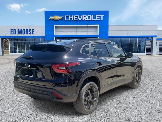 New 2026 Chevrolet Trax LT w/ Driver Confidence Package FWD image 3