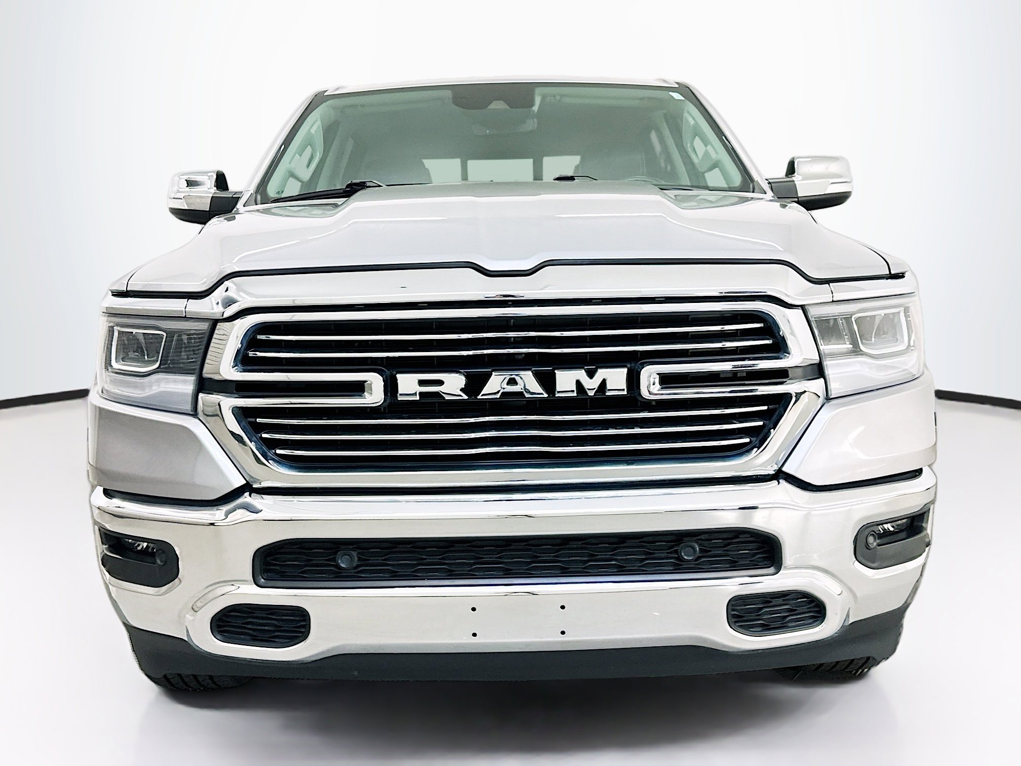 Used 2022 RAM 1500 Laramie image 2