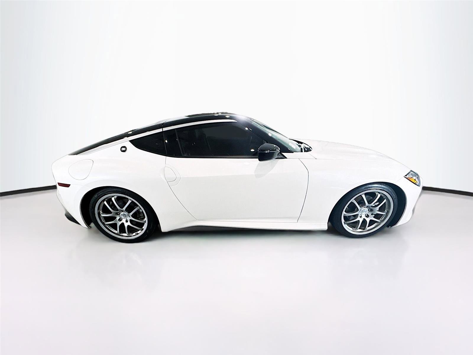 Used 2025 Nissan Z Sport w/ Floor Mat Package RWD image 6