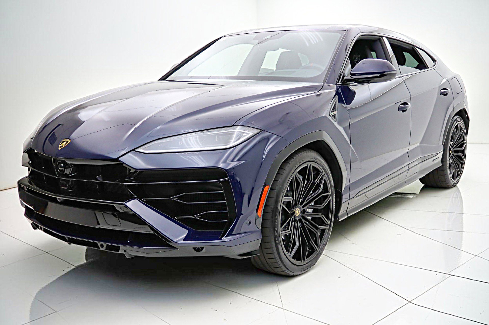Used 2025 Lamborghini Urus SE