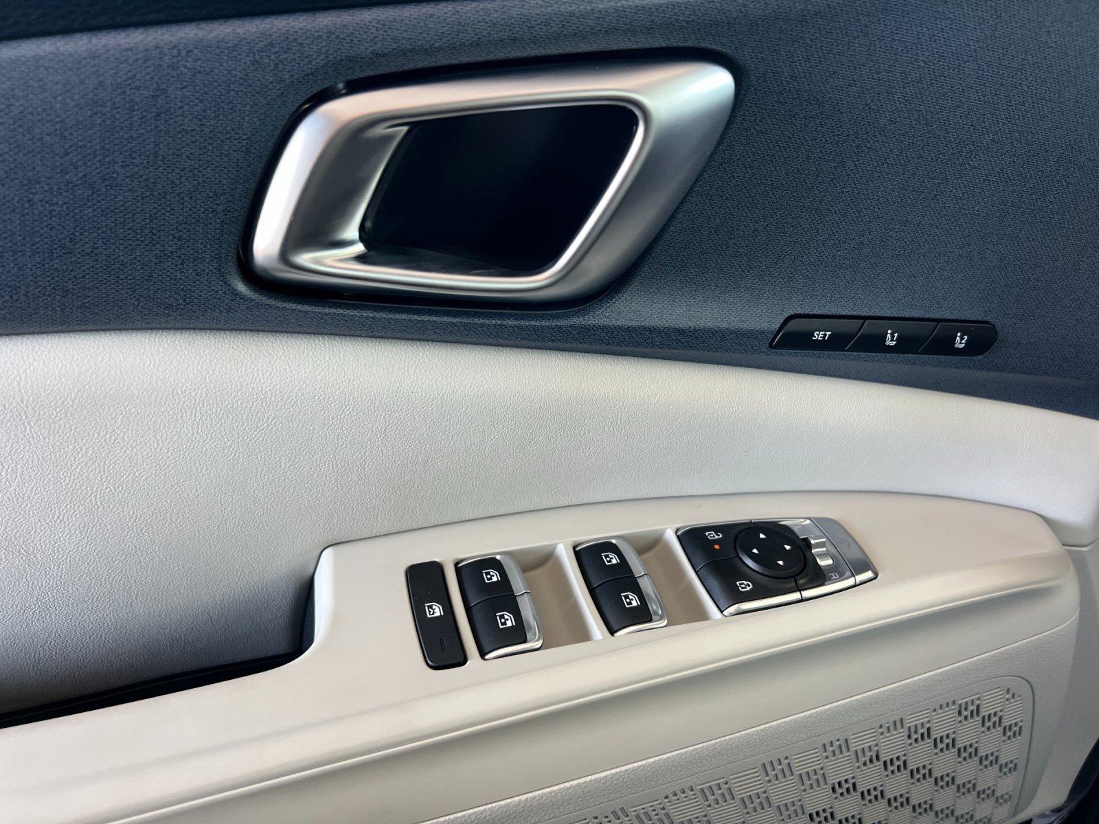 New 2026 Kia Carnival EX image 10