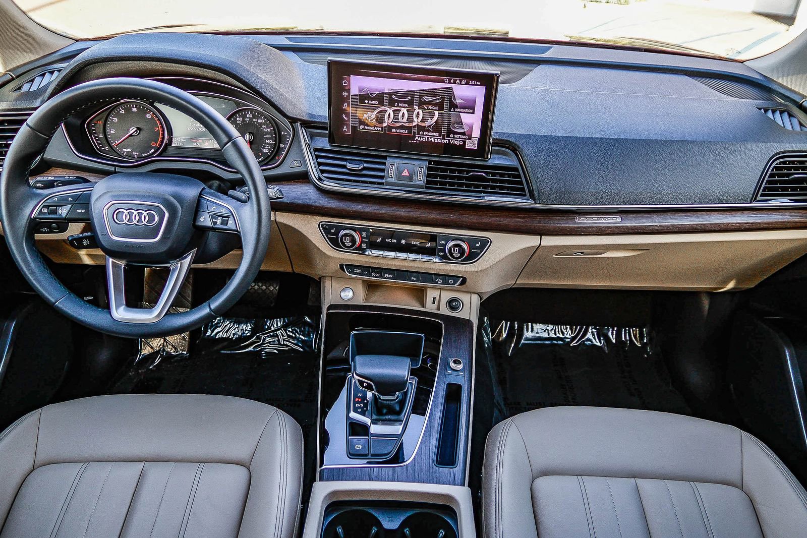 Certified 2023 Audi Q5 2.0T Premium w/ Convenience Package image 14