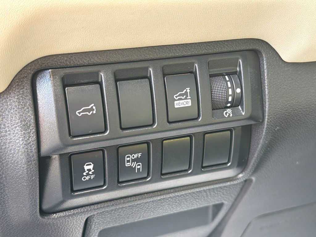 Used 2019 Subaru Ascent Limited AWD/4WD image 26
