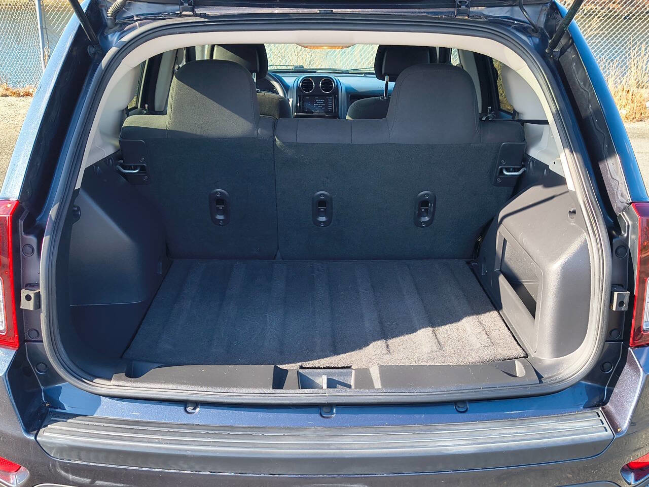 Used 2016 Jeep Compass Sport w/ Power Value Group image 19