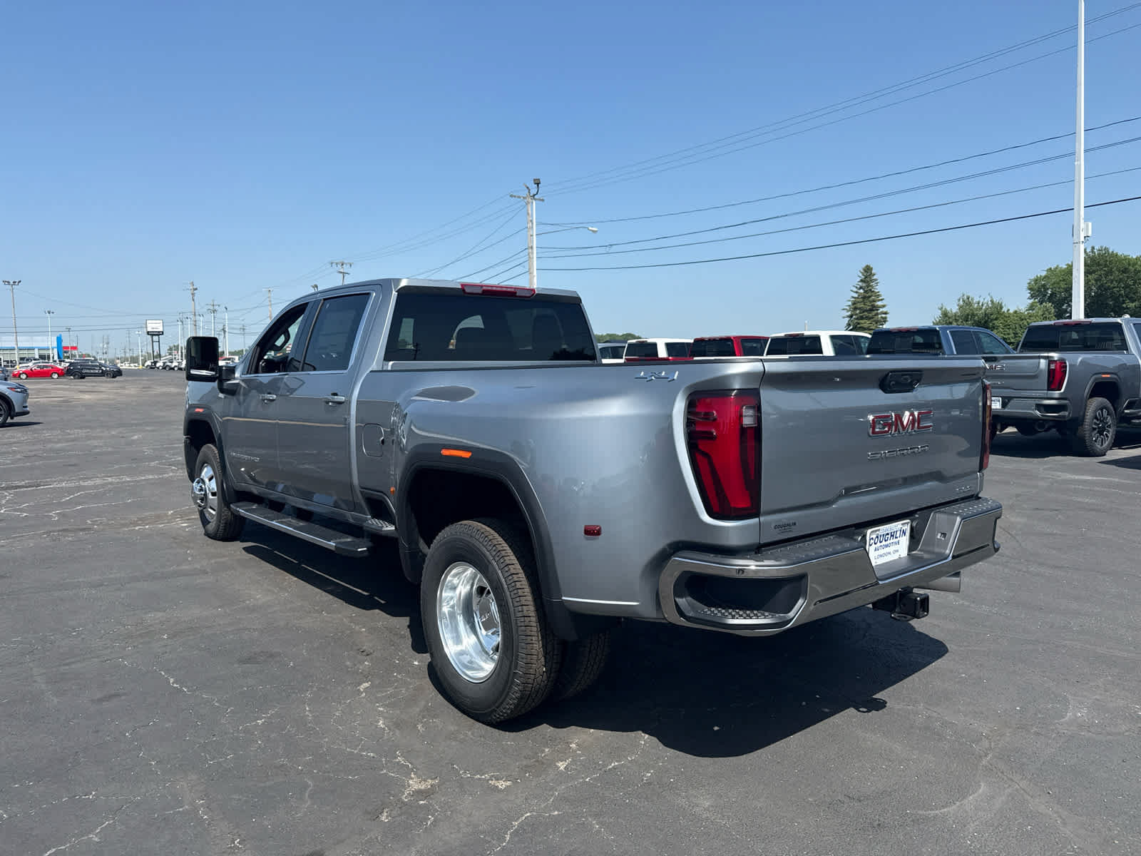 New 2026 GMC Sierra 3500 SLE AWD/4WD image 3
