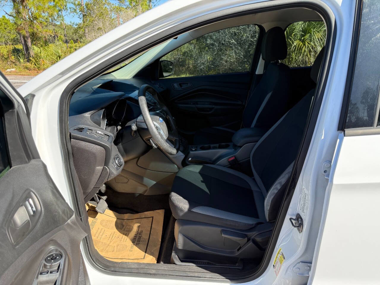 Used 2014 Ford Escape S image 10